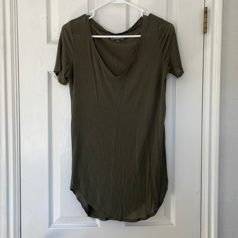 Mudd Short Sleeve V-Neck